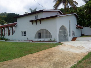 Upper Mannings Hill Road, Kingston / St. Andrew, Jamaica - House for Sale
